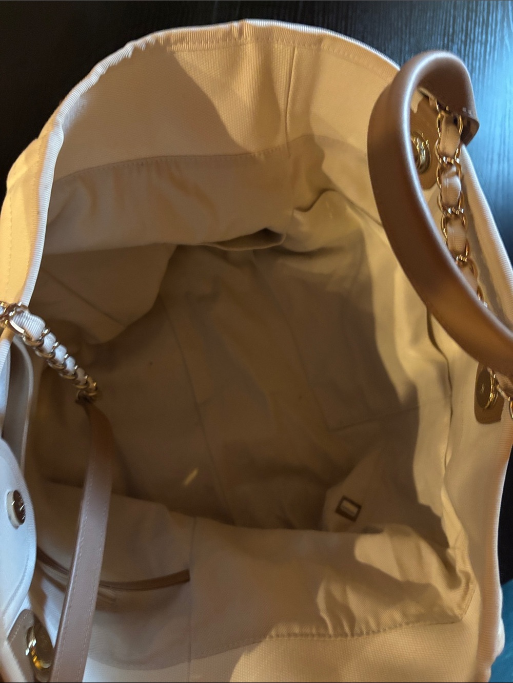 CHANEL Cream Canvas Pearl-Embellished Tote - Picture 5 of 7